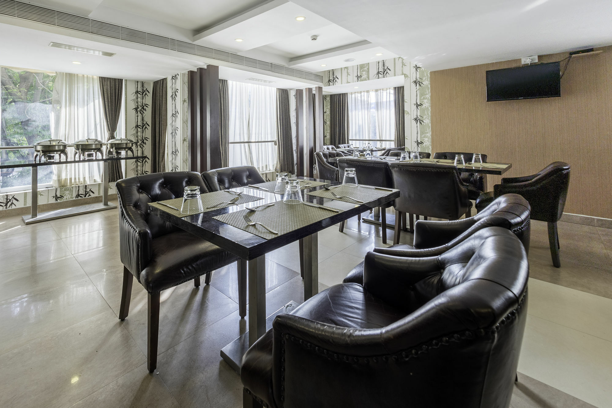Treebo Trend J'S Five Two Boutique Hotel Chennai Exterior photo